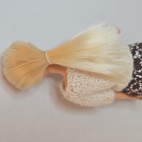 Barbie Doll with Cream Cardigan and Brown Skirt - Picture 6 of 6